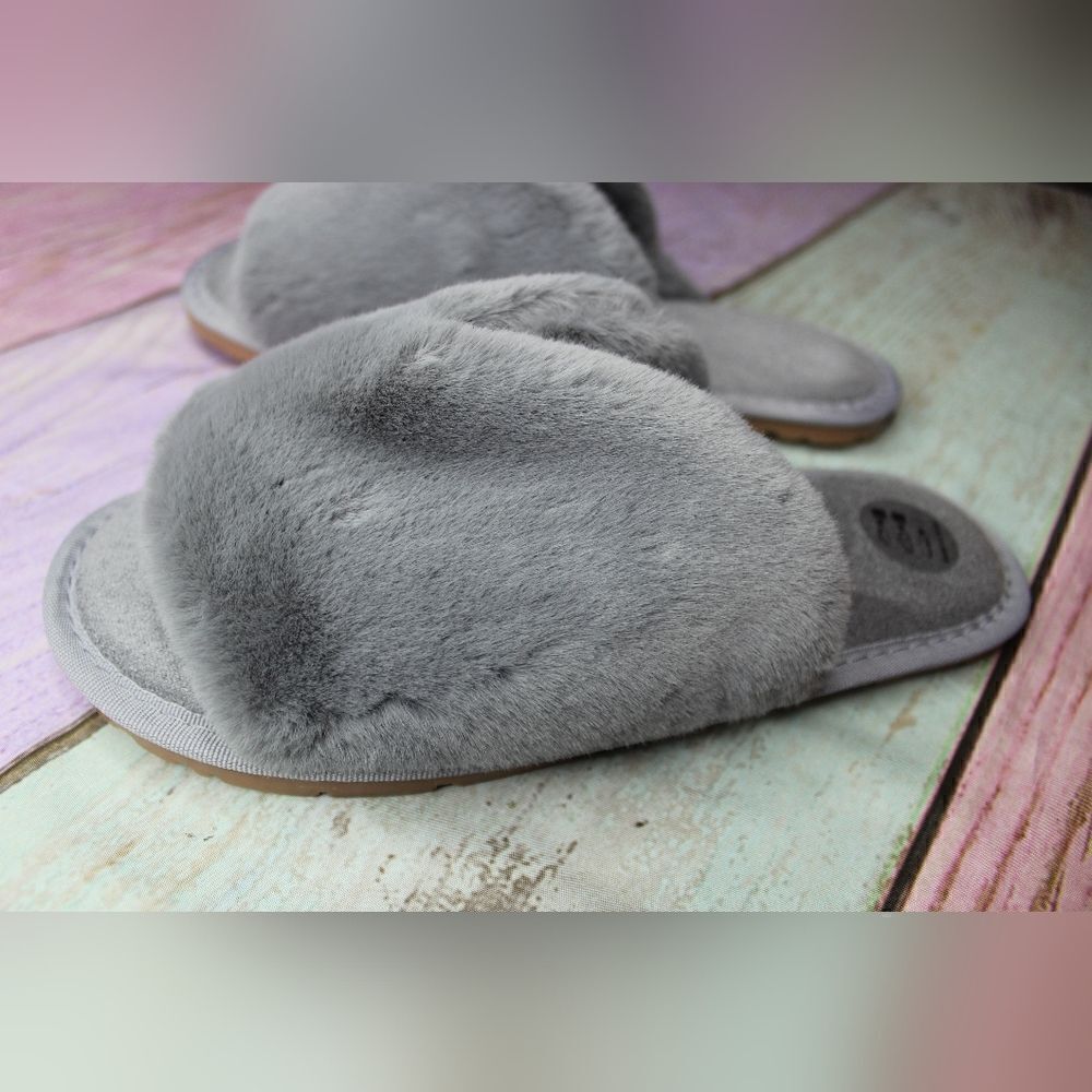 Women's Fuzzy Comfy Slippers‎